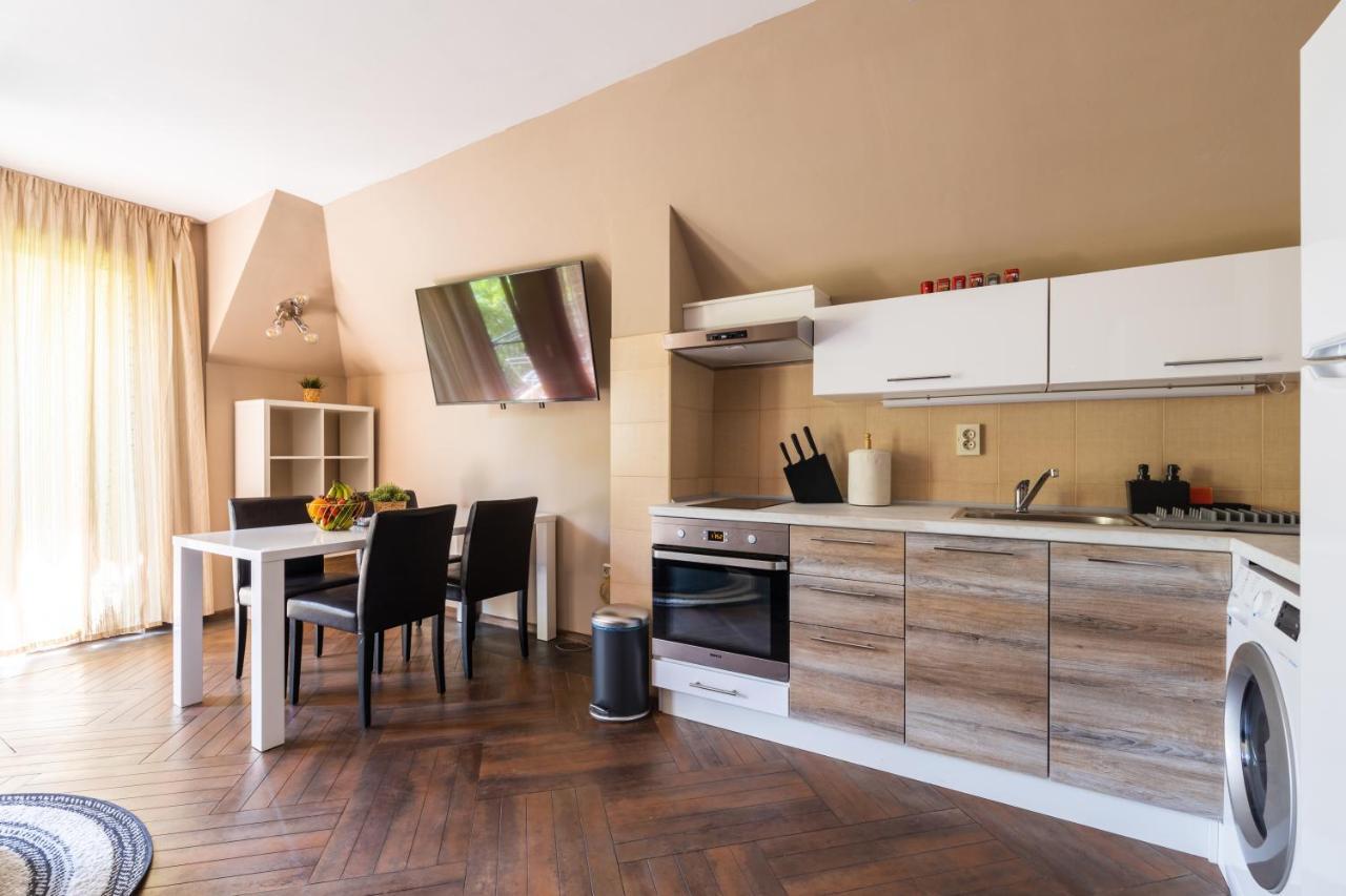 Quiet & Modern Maisonette Varna Eksteriør billede